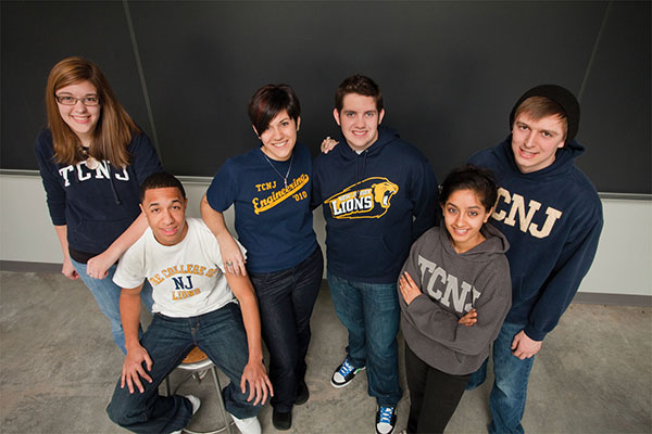 208_100120_dh-group-of-6-v1